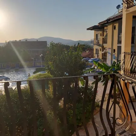Fethiye Aparts Апартаменты *